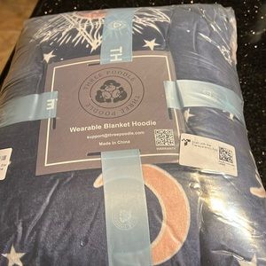 COPY - Blanket Hoodie brand New